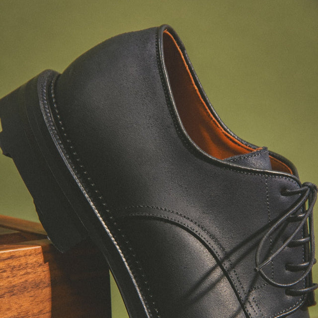 Savoy Shoe - Black Waxy Commander - VIBERG