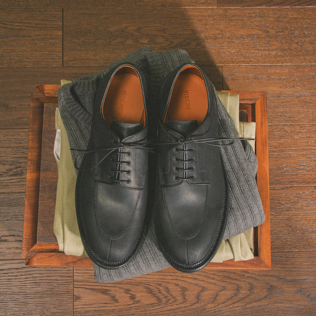 Savoy Shoe - Black Waxy Commander - VIBERG